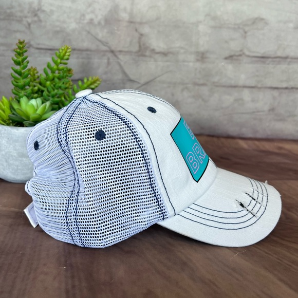 NWOT-WOMEN'S VINTAGE, DISTRESSED, PONYTAIL ADJUSTABEL TRUCKER HAT - Picture 8 of 12